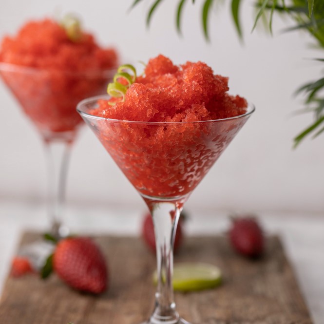 daiquiri con puré de fresas congelado